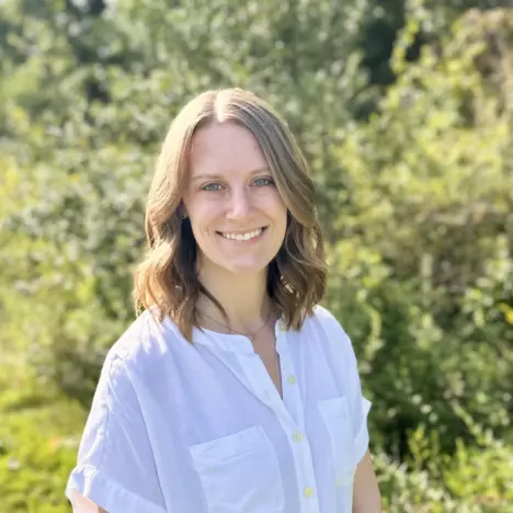 Anna Safe Side headshot