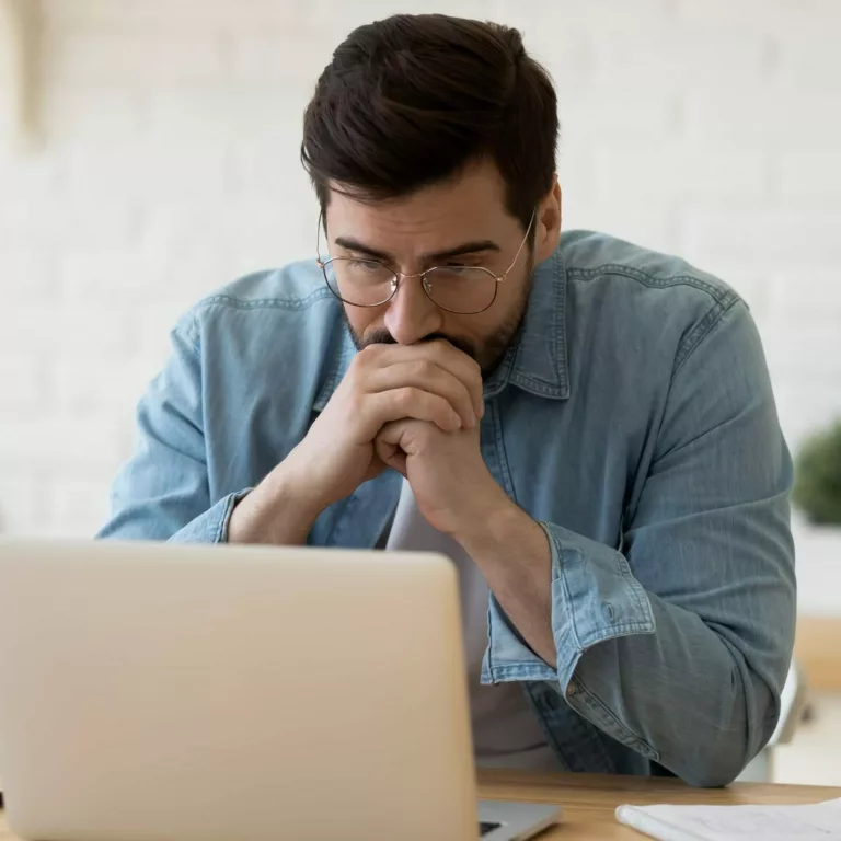 Man taking online course